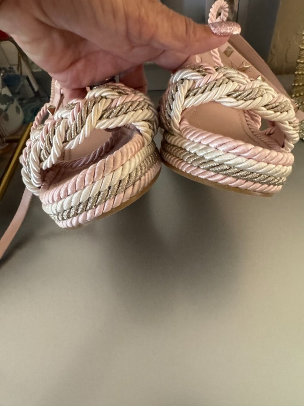 Valentino Garavani Rockstud Rope Wedge Sandals in Rose Quartz multi color - Picture 13 of 15